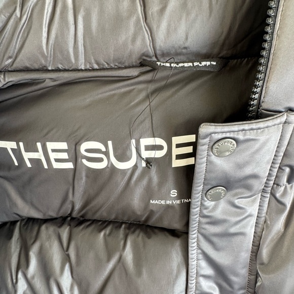 BNWOT Aritzia Super Puff Liquid Shine - Picture 5 of 8